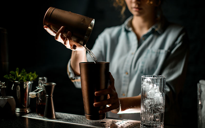 cocktail connoisseur wanted