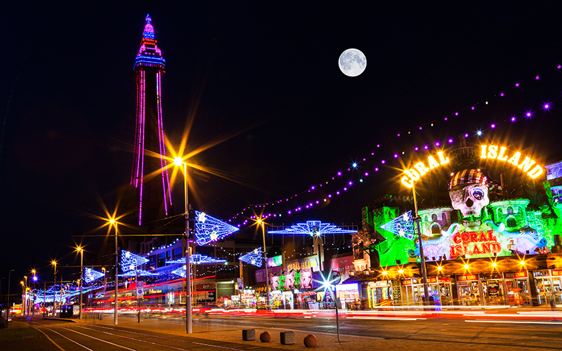 Blackpool, hoteliers, illuminations, labour abuses