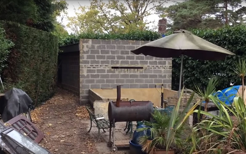 man found living in a freezing outbuilding for the past 4 years ©GLAA