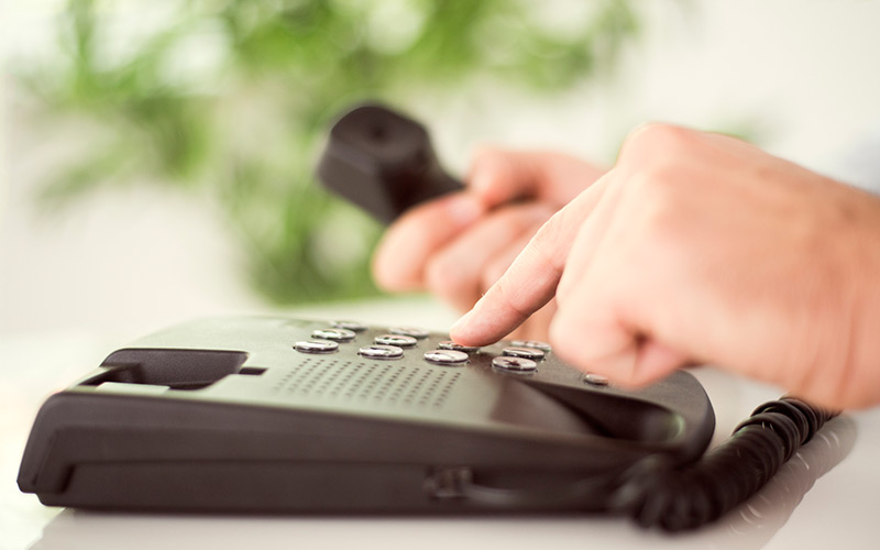 dialling 999