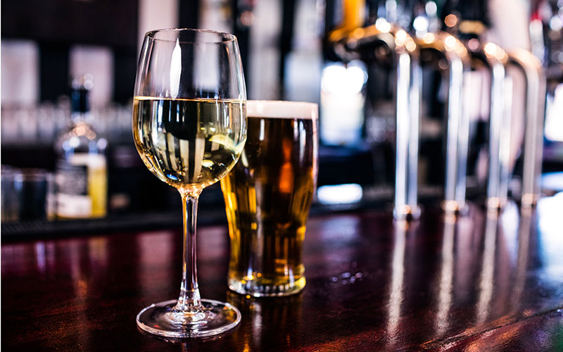 pub jobs up