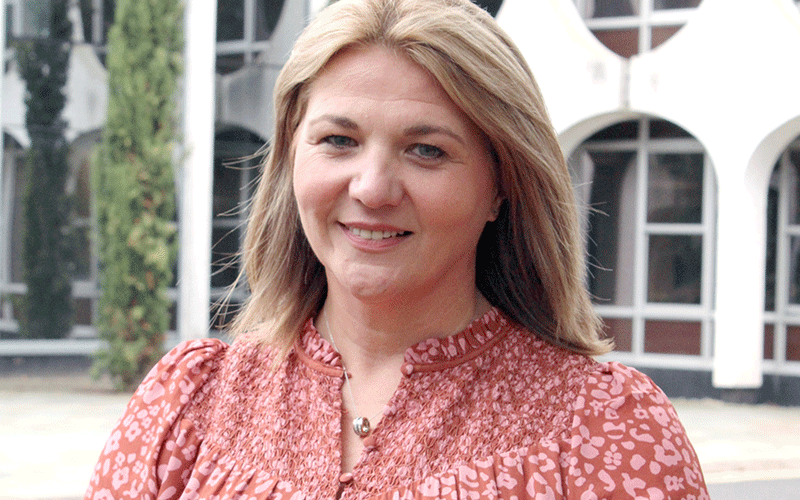 Sarah Jane Crabtree, Arqiva