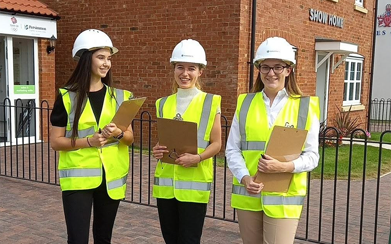 Persimmon launches 2022 graduate programme ©Persimmon