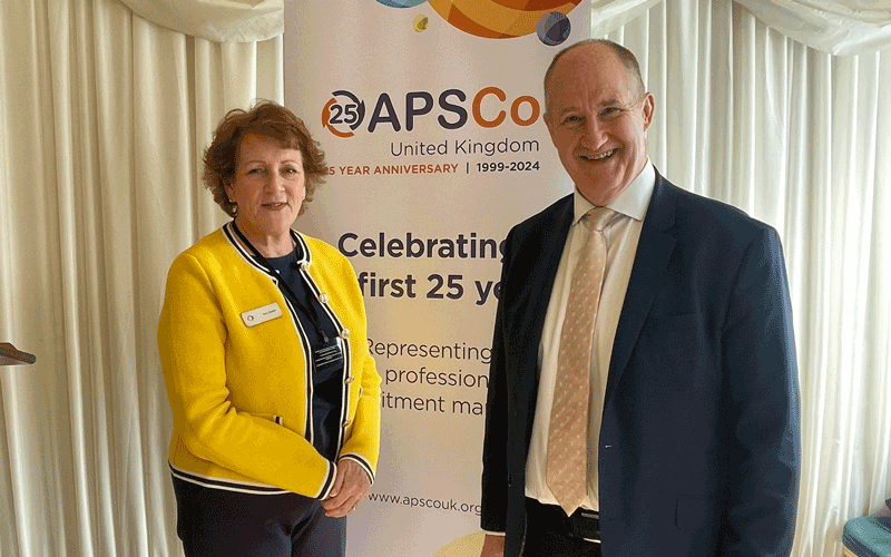 Ann Swain with minister Kevin Hollinrake ©apsco_img-20240424-wa0010